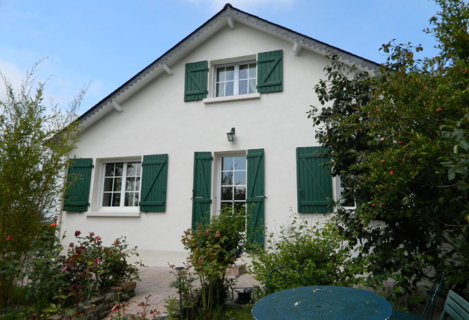 VOS EXTERIEURS - PEINTURE FACADE - DEMOUSSAGE TOITURE CHATELAIN- Artisan Peintre – 49 – Maine et loire