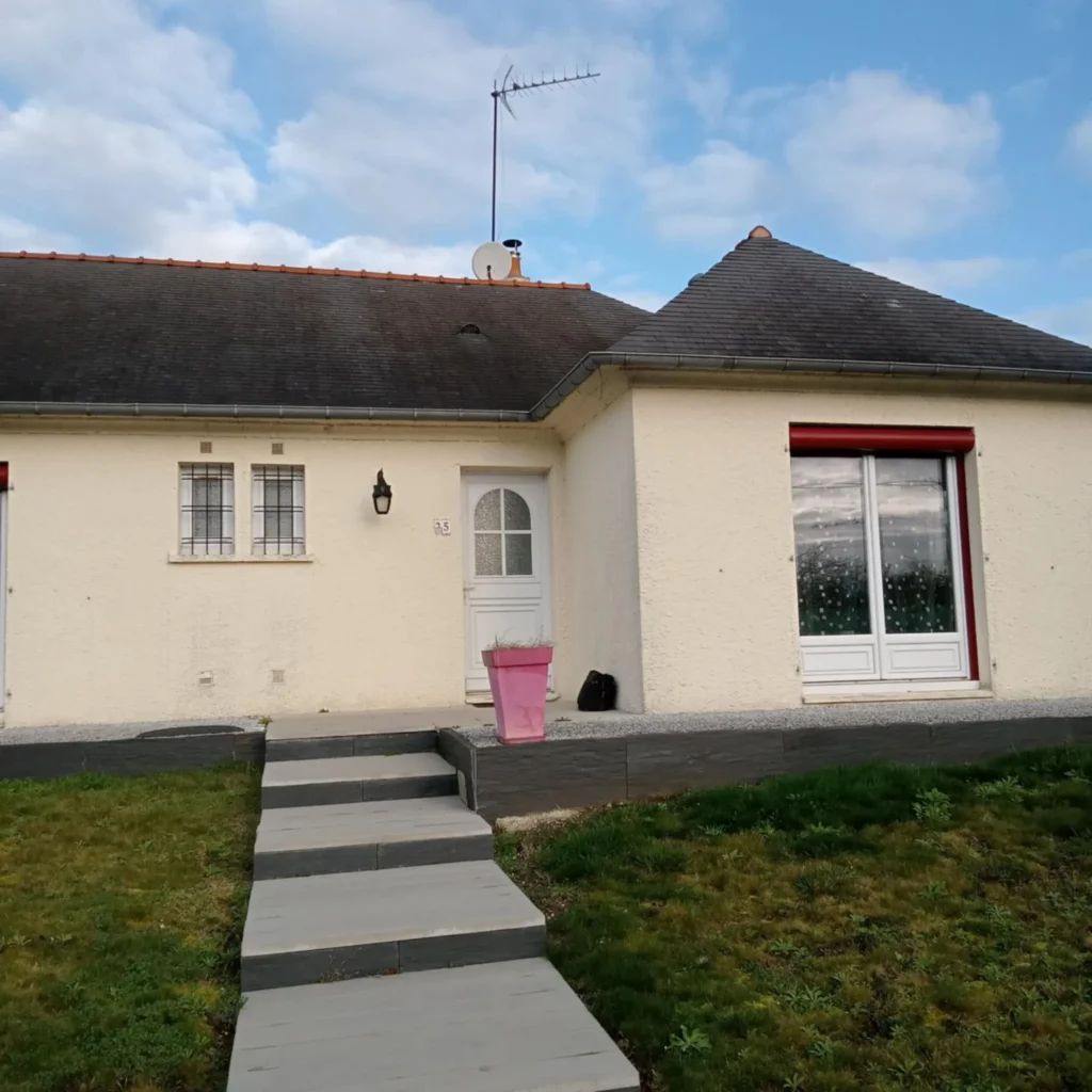 Avant - ITE Enduit finition talochée